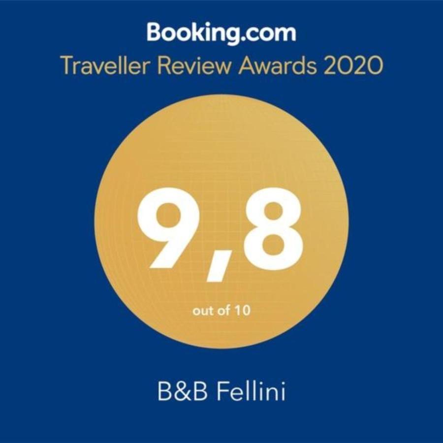 B&B Fellini Gallipolli Exteriör bild